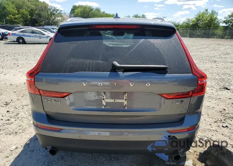 2018 Volvo Xc60 T6 Momentum из США, поврежденный, VIN YV4A22RK6J1032202